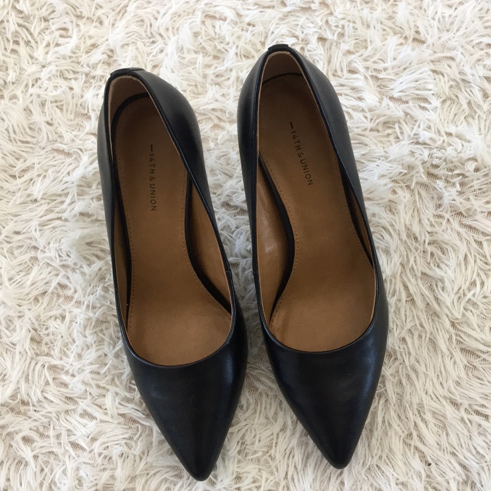 14th & union black pumps